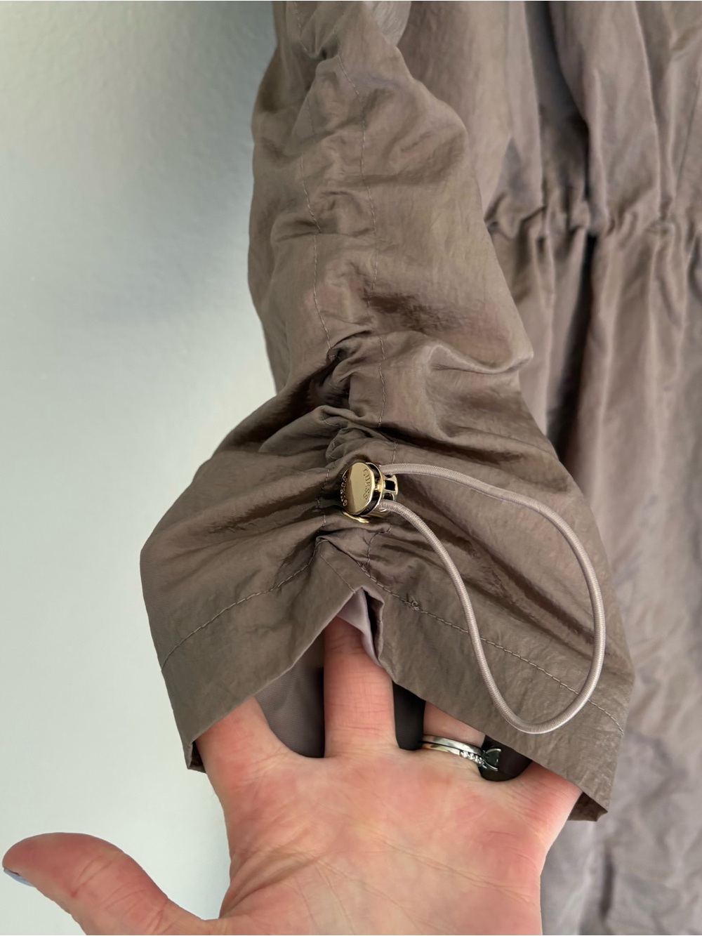 NWT Guess Kelsi Hoodie Pack Parka Long Summer Clay Taupe Water Resistant Size S - Picture 6 of 12
